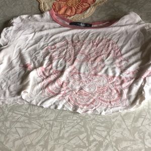 I’m selling a large cropped shirt